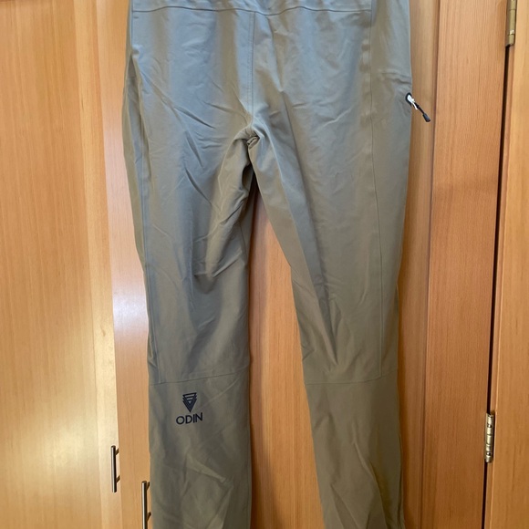 Helly Hansen Odin Series Hiking Pants - Beige, XL, EUC - Picture 6 of 10